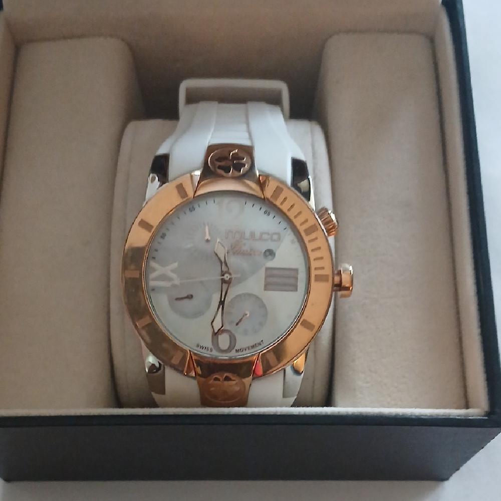 White and Gold Mulco watch